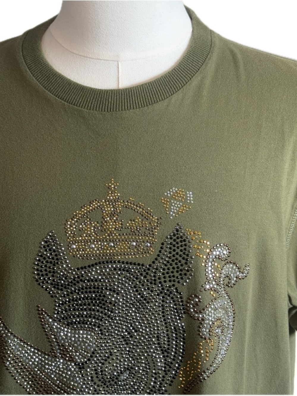 Ecko Unltd Crowned Rhino Studded Olive Green Graphic Logo TeeShirt. Size XL